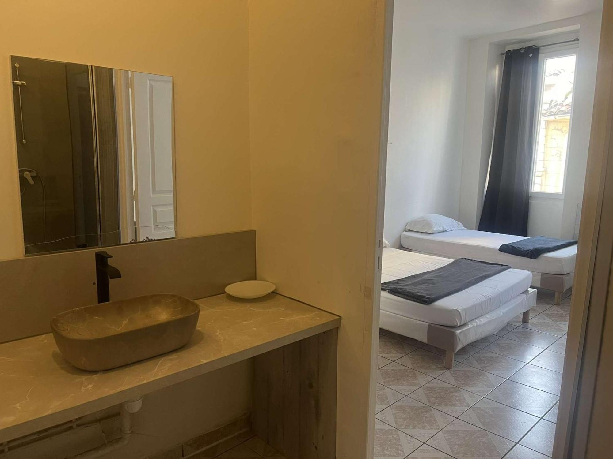 Hotel Du Centre Marseille Rum bild